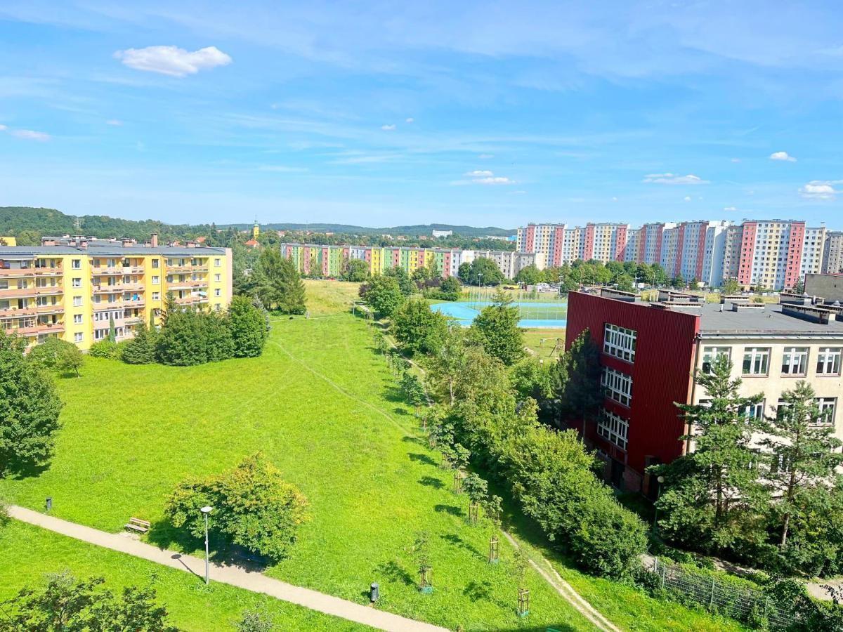Apartament Stara Latarnia วาลบ์จิก ภายนอก รูปภาพ