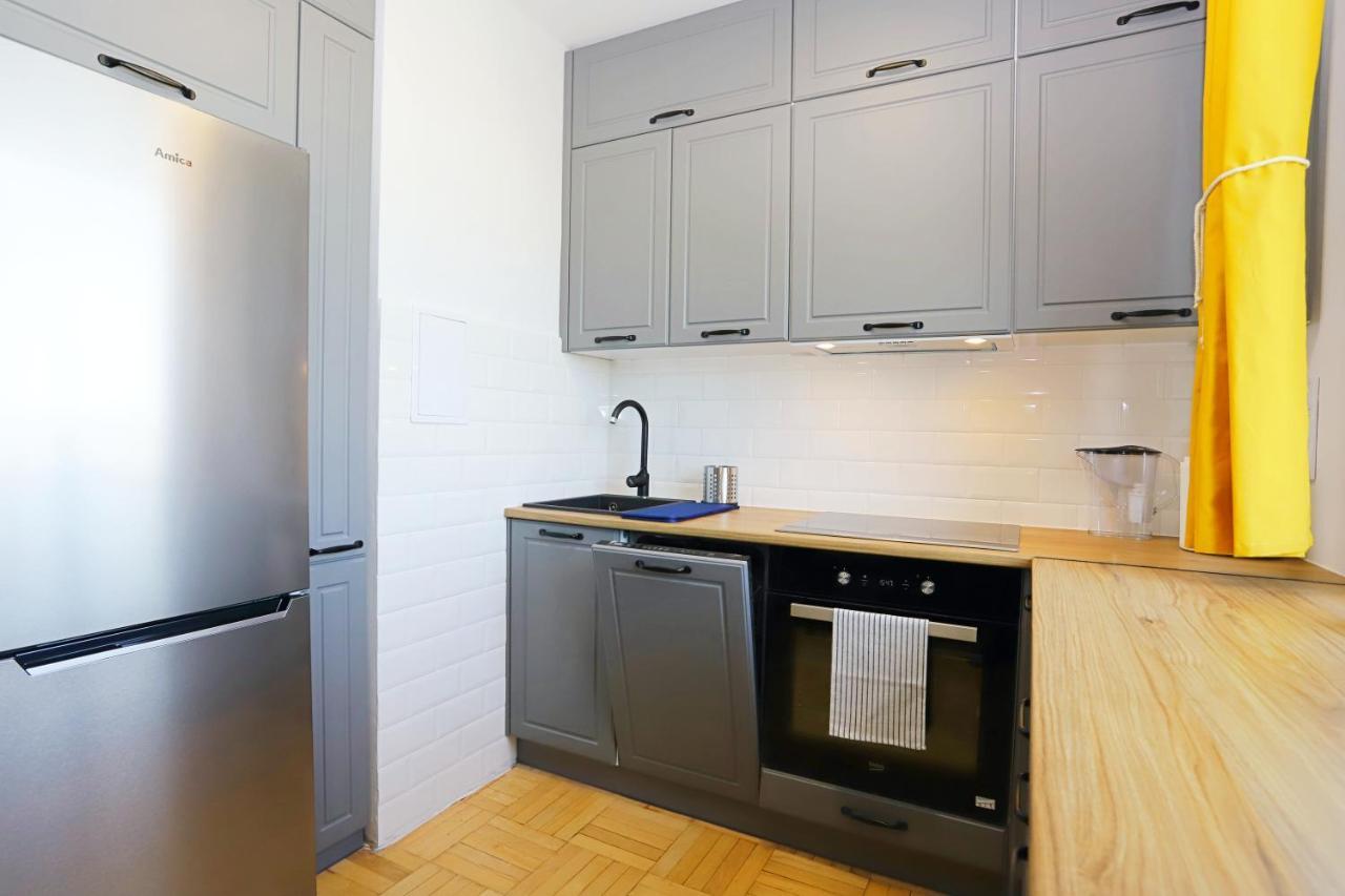 Apartament Stara Latarnia วาลบ์จิก ภายนอก รูปภาพ