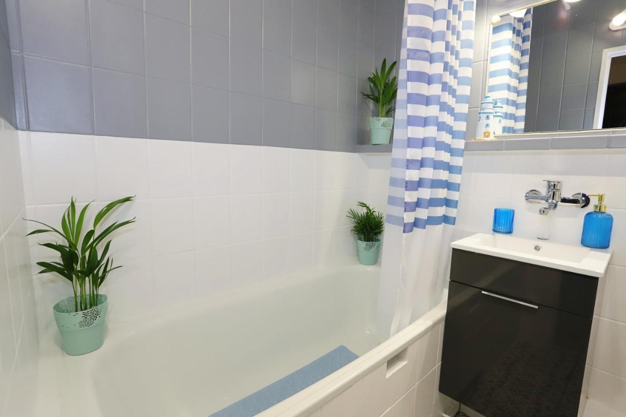 Apartament Stara Latarnia วาลบ์จิก ภายนอก รูปภาพ